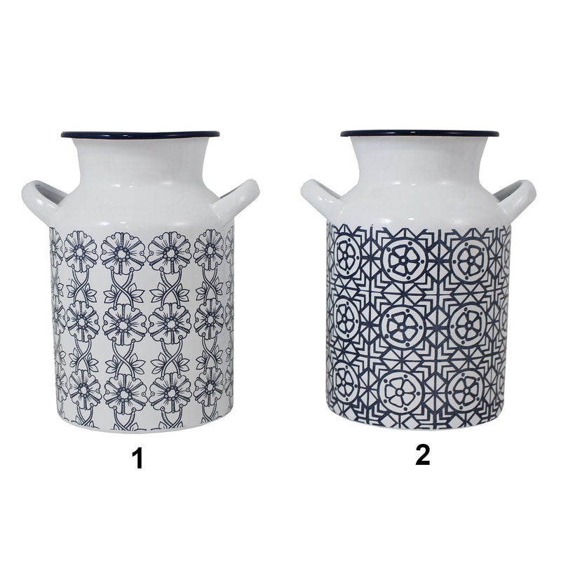 Pot à lait antique en métal